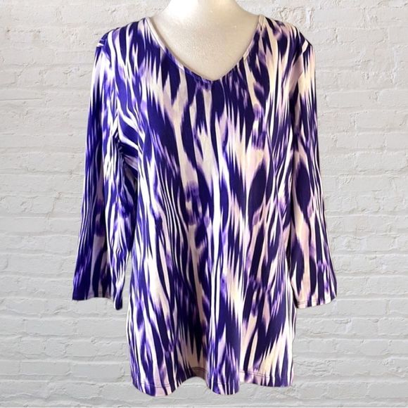 Chico's Tops - Chicos purple and white V-neck top with three-quarter length sleeves. Size 2.